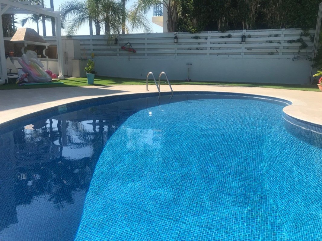 4 bedrooms Villa in Limassol, Cyprus No. 38484