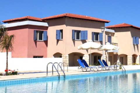 3 bedrooms Townhouse in Neo Chorio, Paphos, Cyprus No. 49248