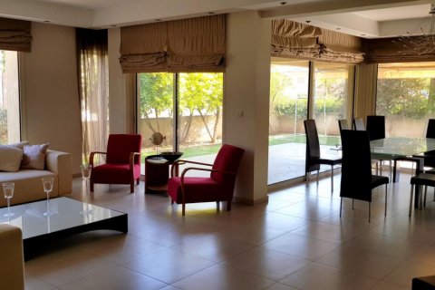 5 bedrooms Villa in Limassol, Cyprus No. 38410