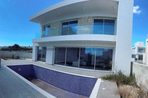 4 bedrooms Villa in Protaras, Ammochostos, Cyprus No. 35336