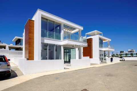 4 bedrooms Villa in Protaras, Ammochostos, Cyprus No. 7596