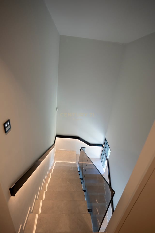 6 chambres Villa à Germasogeia, Limassol, Chypre No. 55226