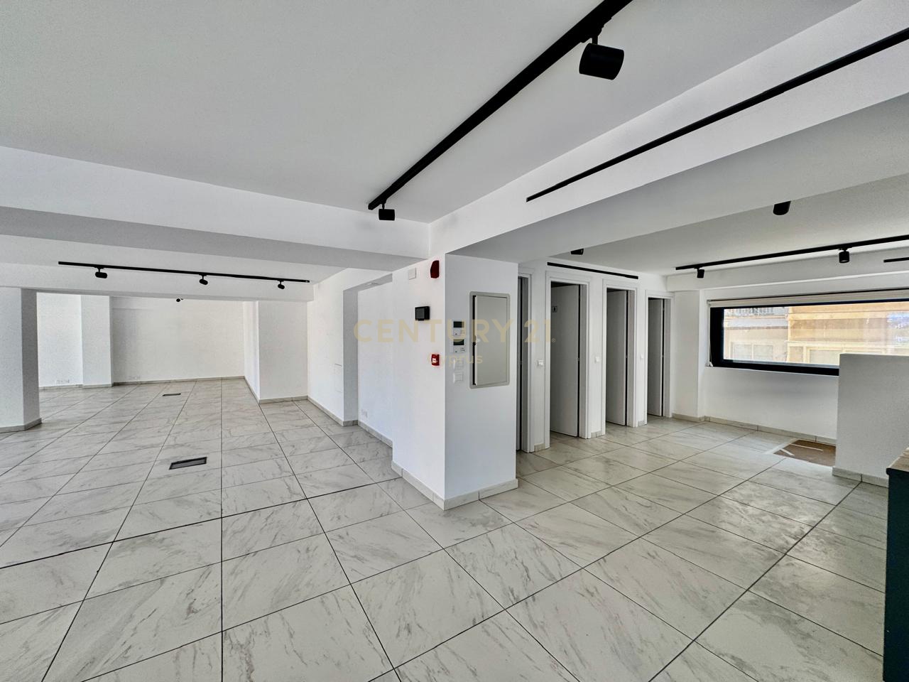 310m2 Oficina en Limassol, Chipre No. 53398