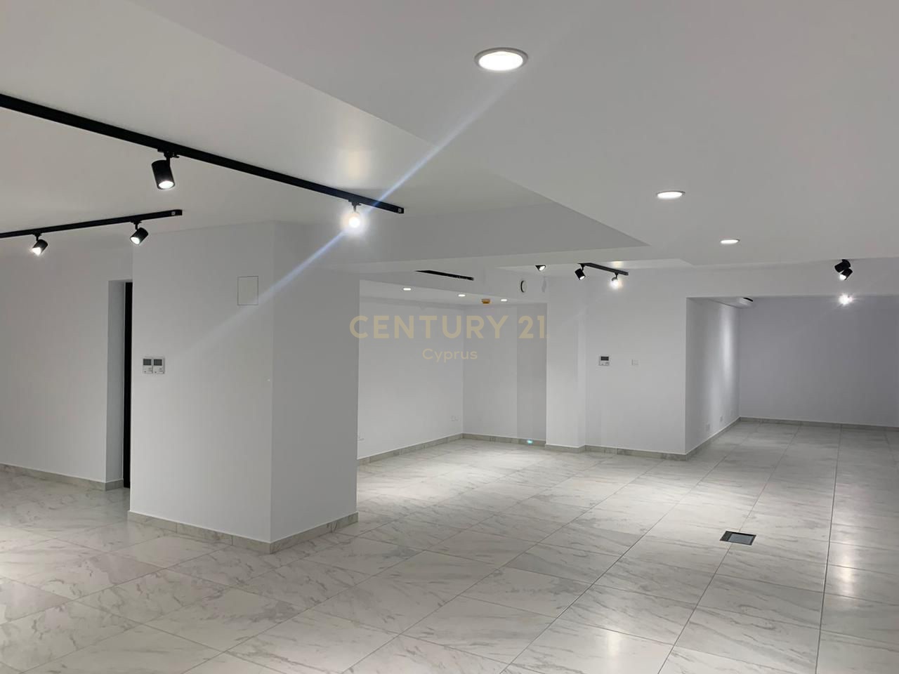 310m2 Oficina en Limassol, Chipre No. 53398