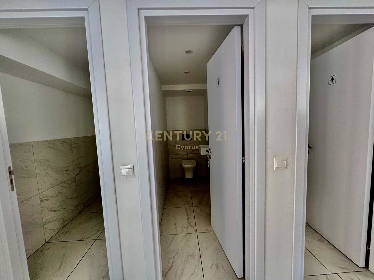 310m2 Oficina en Limassol, Chipre No. 53398