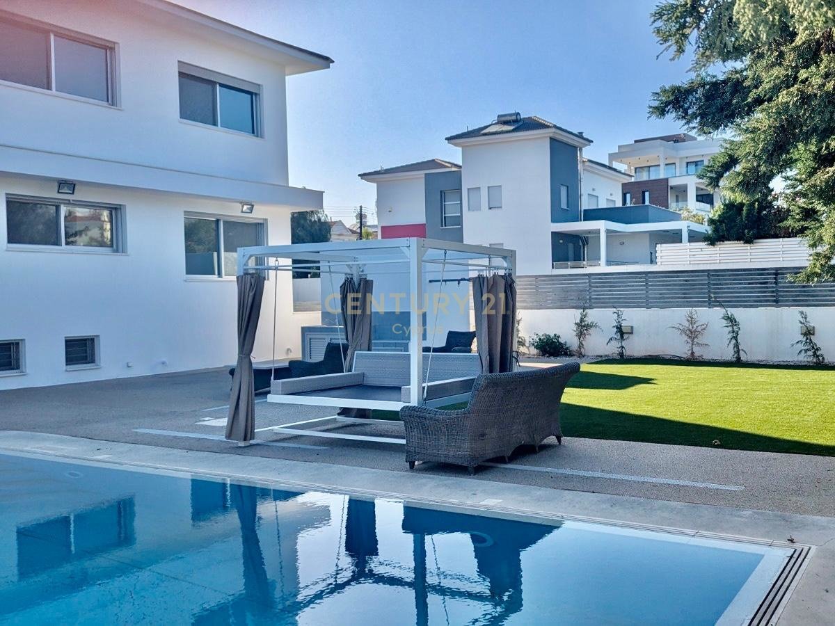 5 bedrooms Villa in Germasogeia, Limassol, Cyprus No. 57838