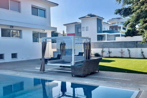 5 dormitorios Villa en Germasogeia, Limassol, Chipre No. 57838