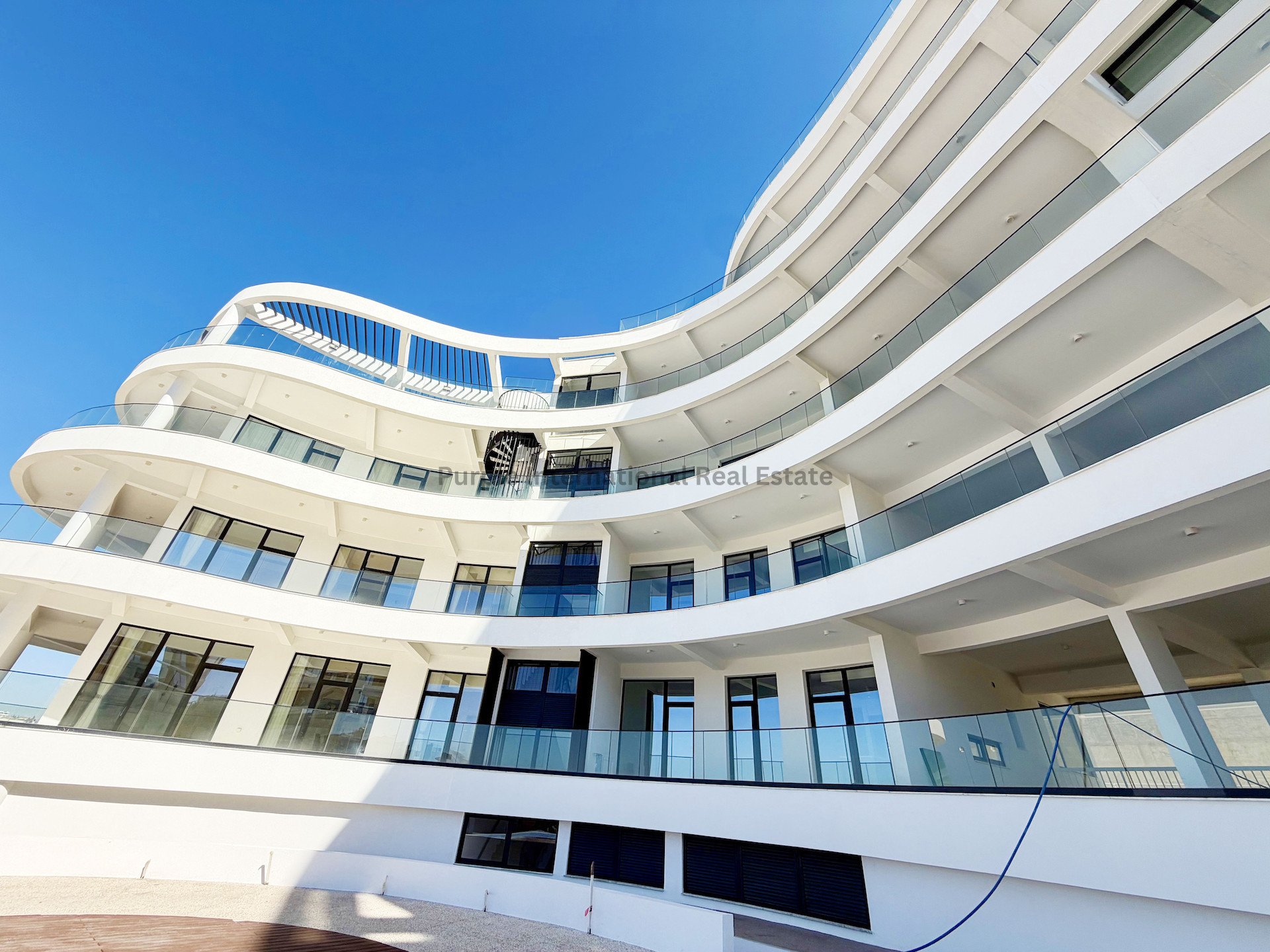 3 dormitorios Apartamento en Agios Athanasios, Limassol, Chipre No. 8300