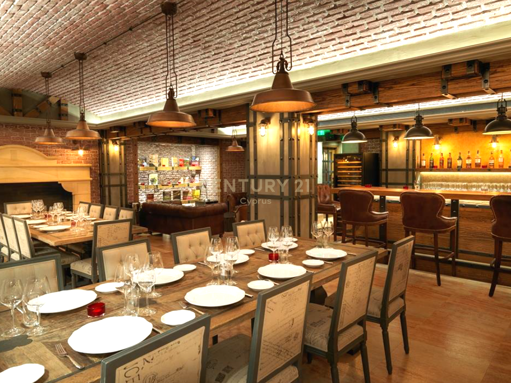 574m2 Cafetería / restaurante en Agios Tychonas, Limassol, Chipre No. 53921
