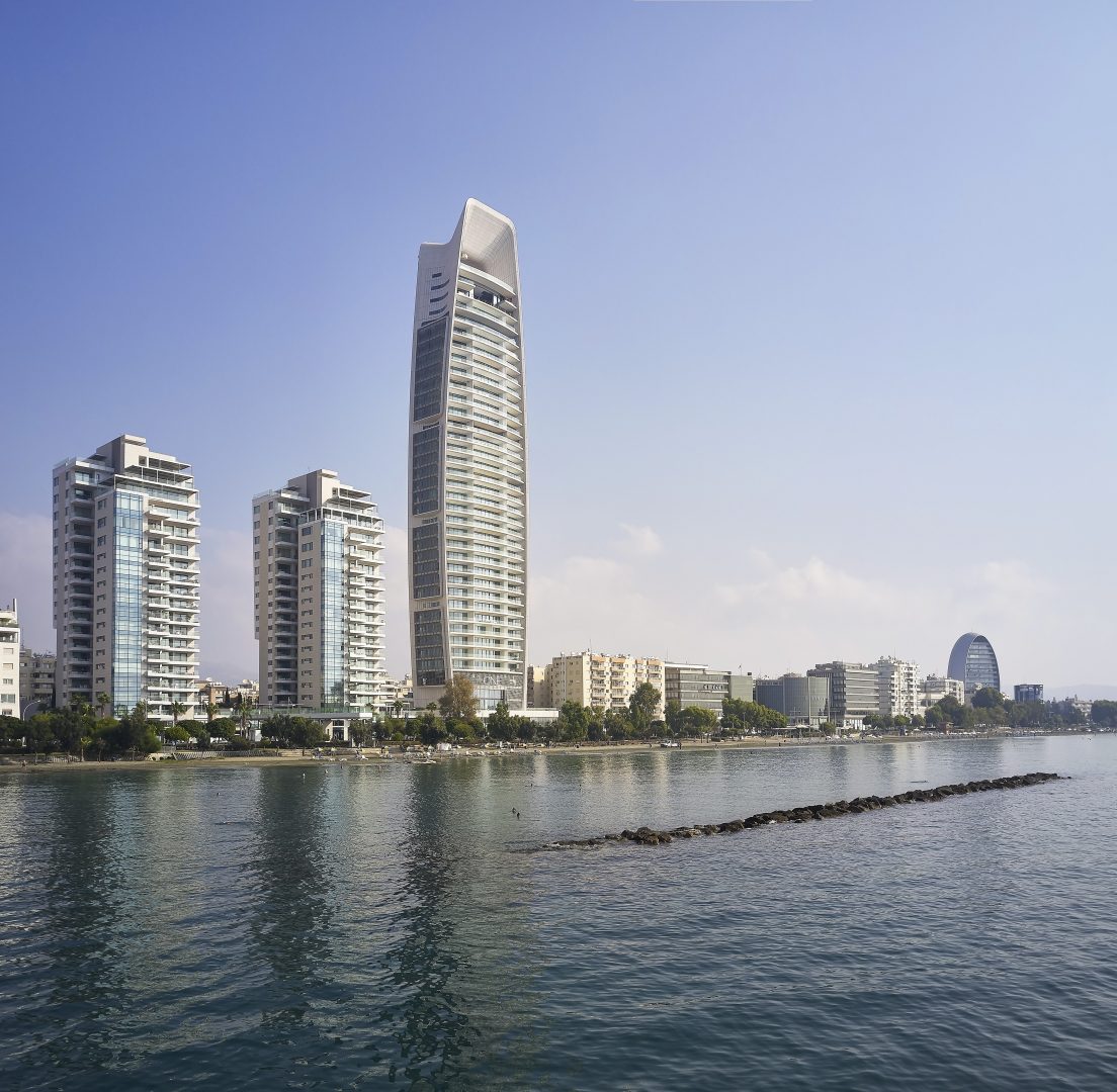 3 bedrooms Apartment in Limassol, Cyprus No. 37071