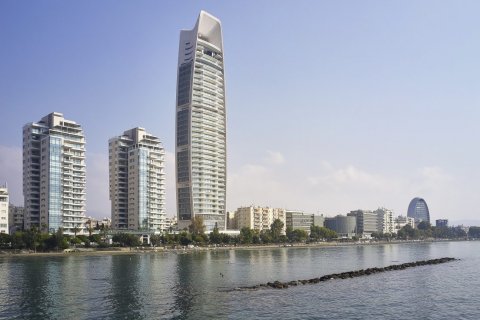 Квартира с 4 спальнями в Лимассол, Лимасол, Кипр № 37069