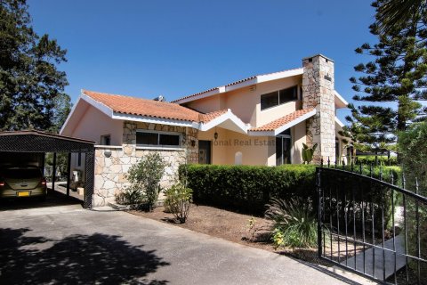 4 bedrooms Villa in Paralimni, Ammochostos, Cyprus No. 36329