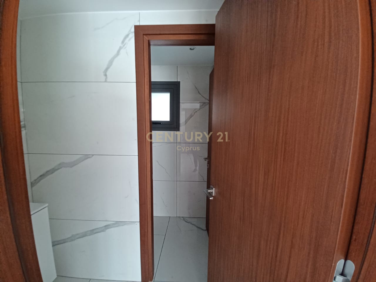 315m2 Local comercial en Limassol, Chipre No. 54239