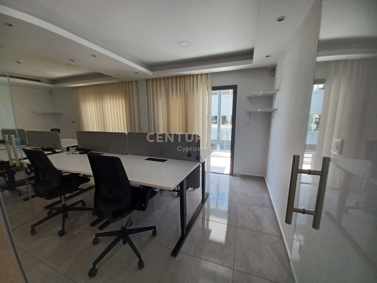 315m2 Local comercial en Limassol, Chipre No. 54239
