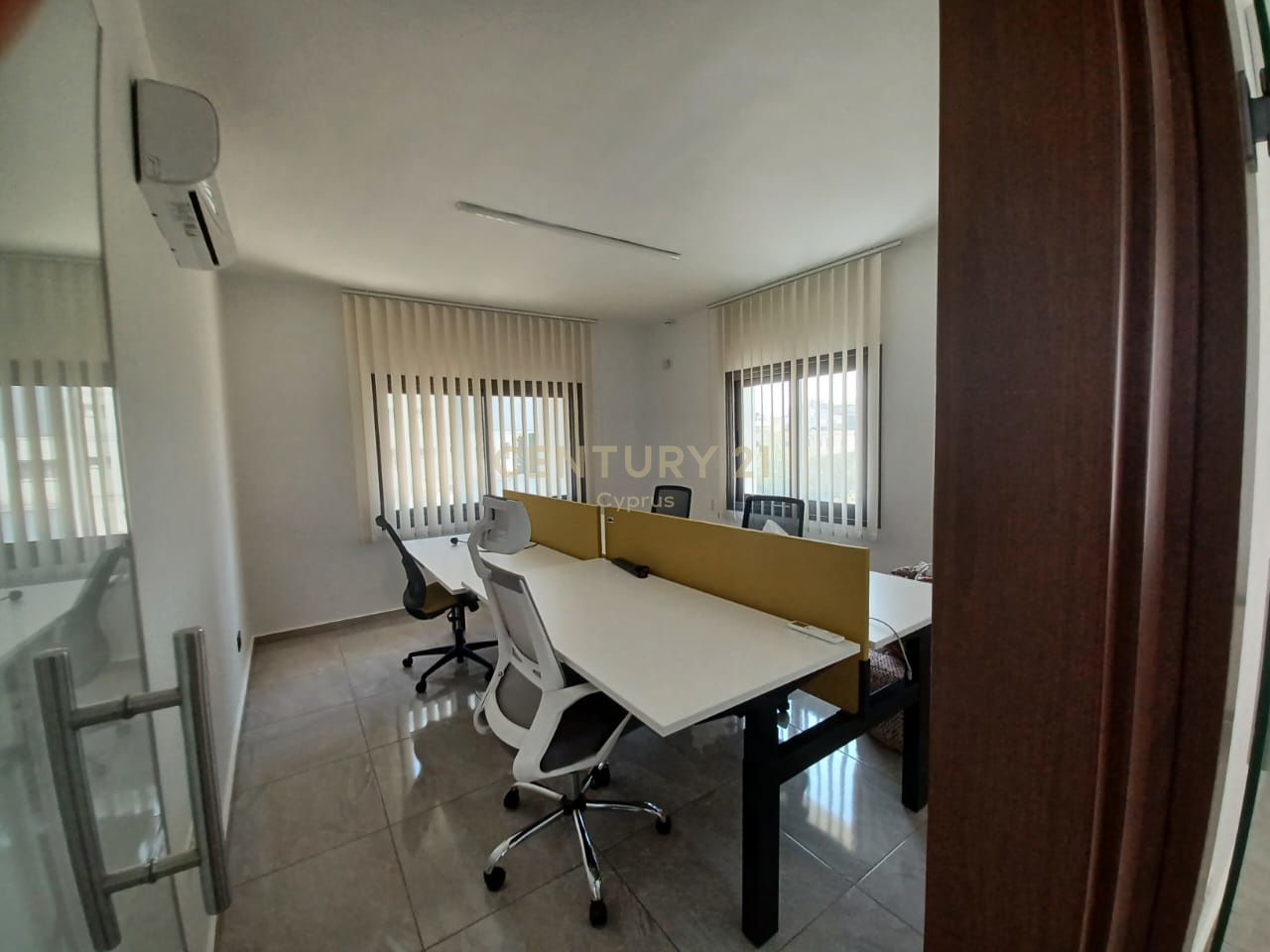 315m2 Local comercial en Limassol, Chipre No. 54239