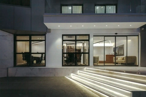 315m2 Local comercial en Limassol, Chipre No. 54239