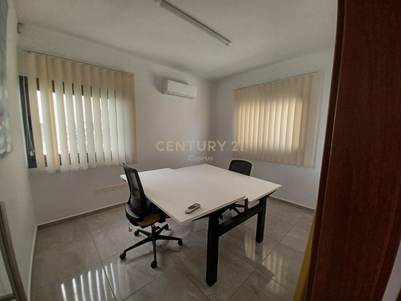 315m2 Local comercial en Limassol, Chipre No. 54239
