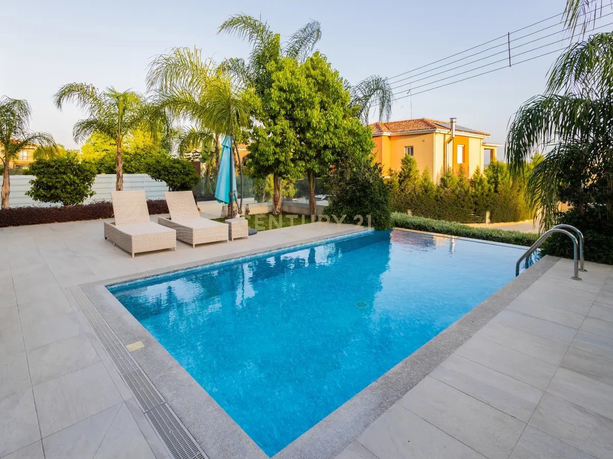 3 chambres Villa à Mouttagiaka, Limassol, Chypre No. 54240