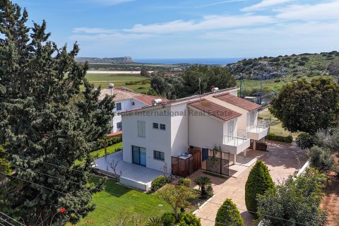 6 bedrooms Villa in Ayia Napa, Ammochostos, Cyprus No. 37339