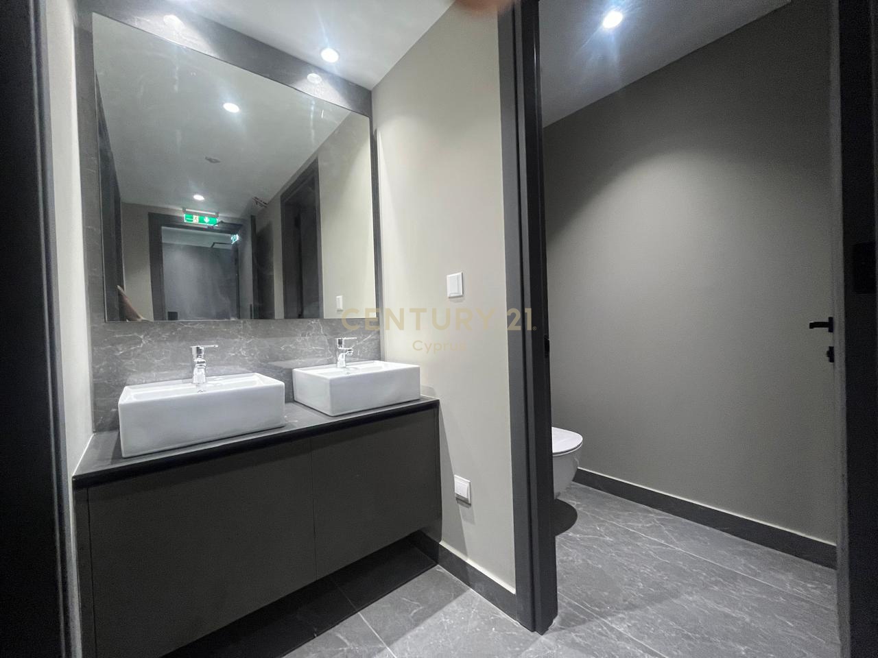 500m2 Oficina en Limassol, Chipre No. 56036