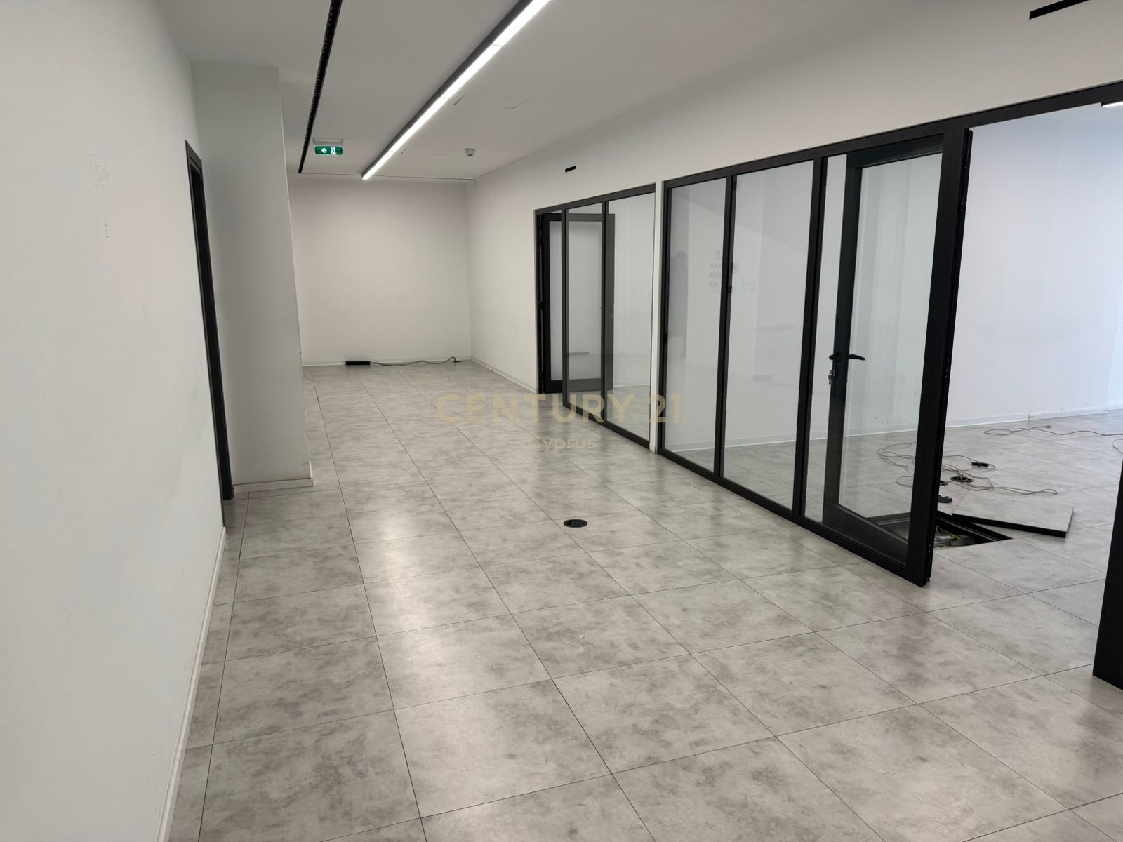500m2 Oficina en Limassol, Chipre No. 56036