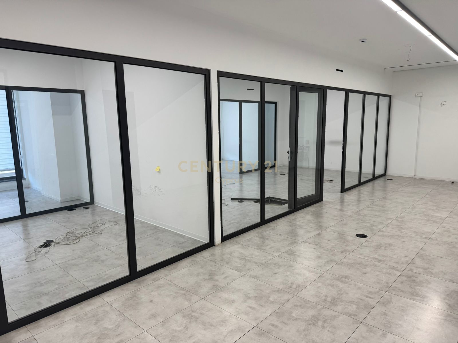 500m2 Oficina en Limassol, Chipre No. 56036