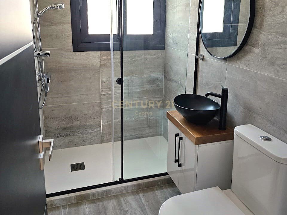 4 bedrooms Penthouse in Limassol, Cyprus No. 56034