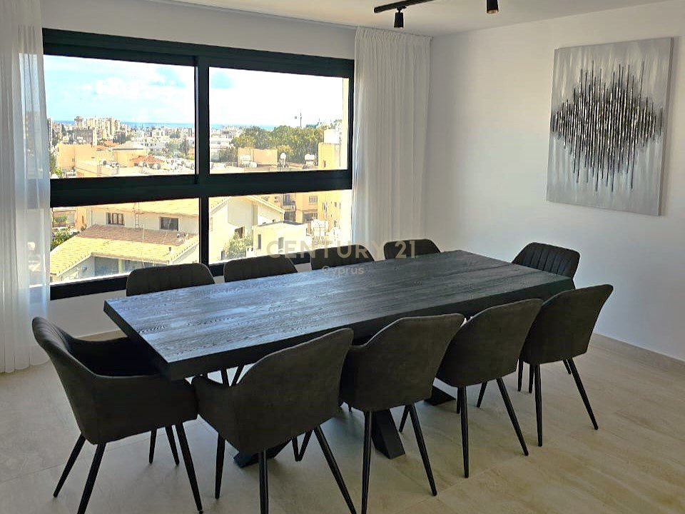 4 bedrooms Penthouse in Limassol, Cyprus No. 56034