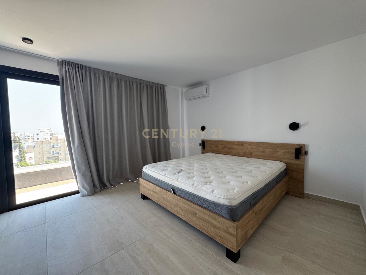 4 bedrooms Penthouse in Limassol, Cyprus No. 56034
