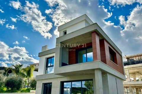 4 bedrooms Villa in Agios Tychonas, Limassol, Cyprus No. 25067