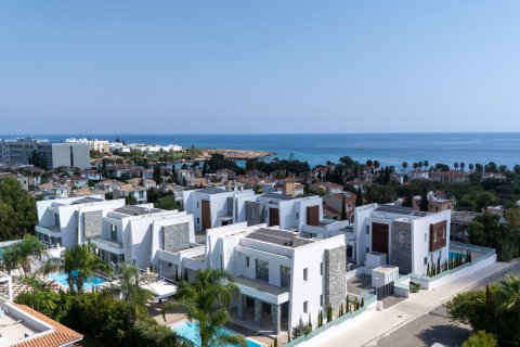 5 bedrooms Villa in Protaras, Ammochostos, Cyprus No. 19053