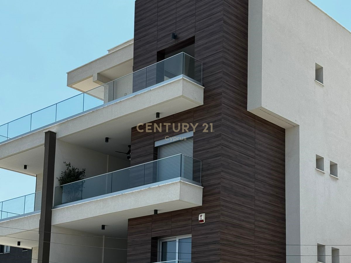 3 bedrooms Penthouse in Mesa Geitonia, Limassol, Cyprus No. 53765