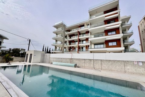 3 bedrooms Apartment in Germasogeia, Limassol, Cyprus No. 53760