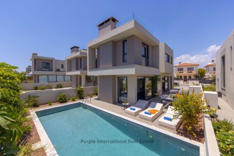 3 bedrooms Villa in Paralimni, Ammochostos, Cyprus No. 37254