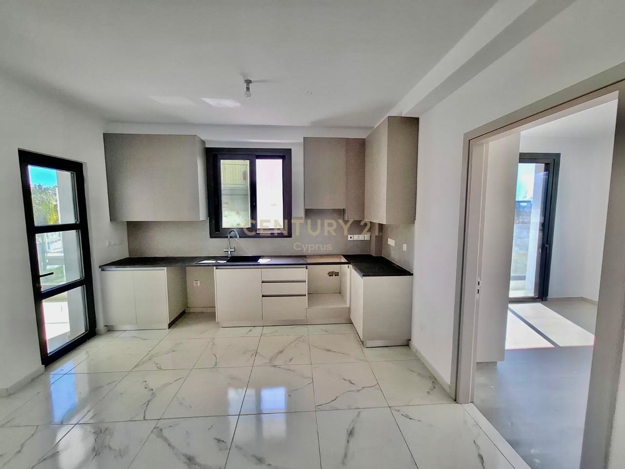 1 bedroom Apartment in Trachoni, Limassol, Cyprus No. 32617
