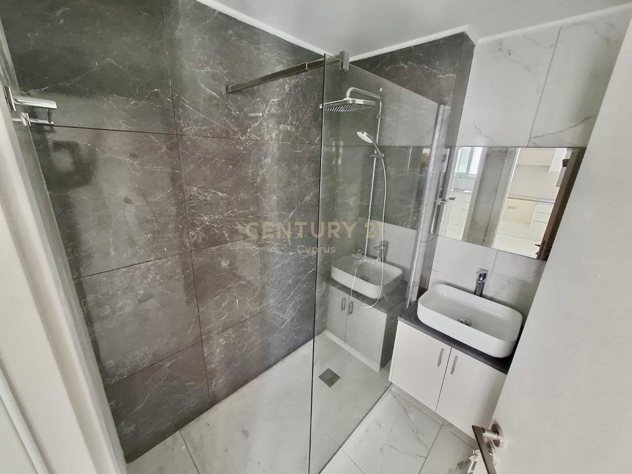 1 bedroom Apartment in Trachoni, Limassol, Cyprus No. 32617