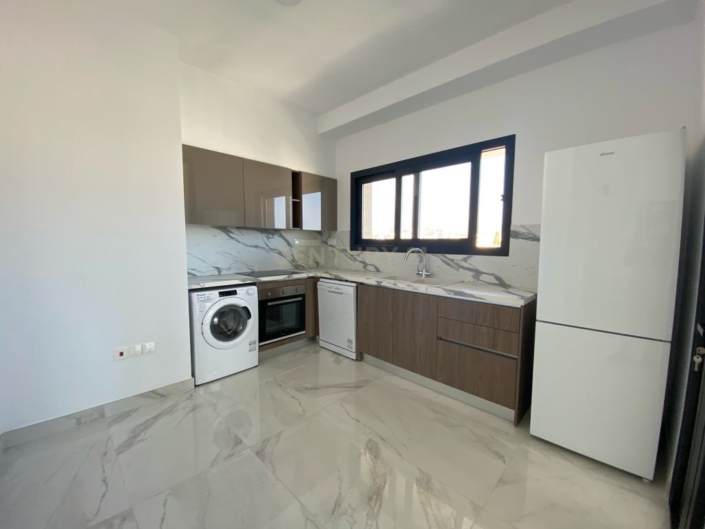 2 bedrooms Apartment in Germasogeia, Limassol, Cyprus No. 24411