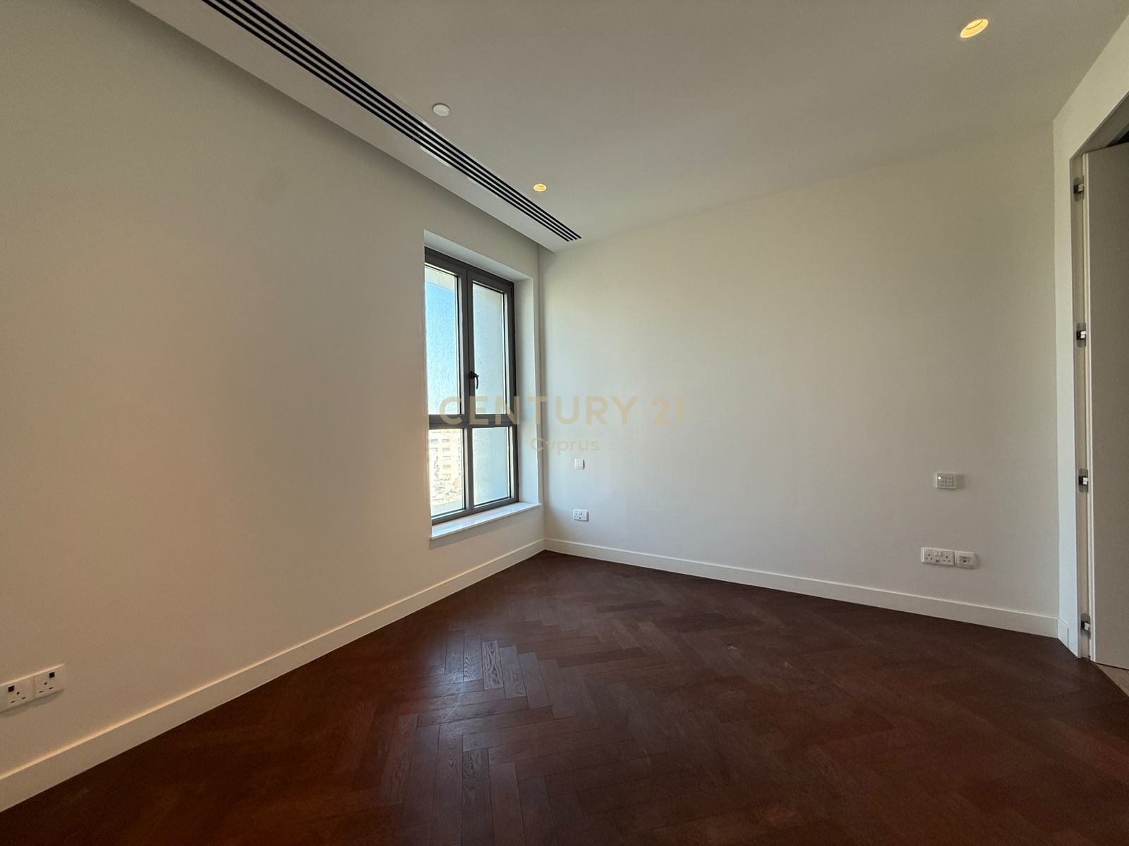 3 bedrooms Apartment in Germasogeia, Limassol, Cyprus No. 6394