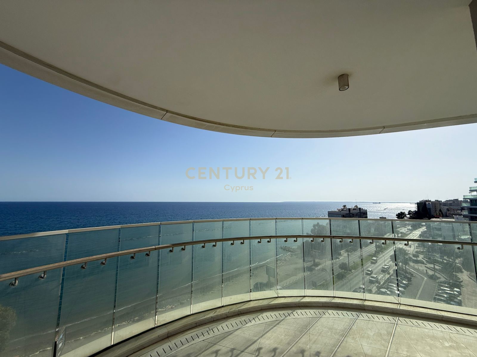 3 bedrooms Apartment in Germasogeia, Limassol, Cyprus No. 6394