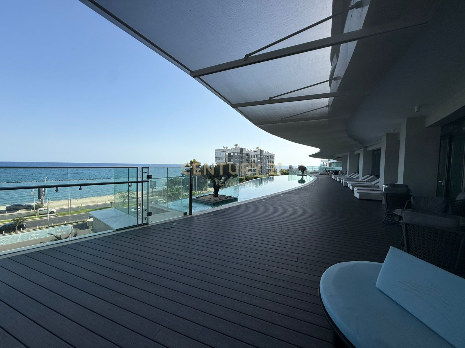 3 bedrooms Apartment in Germasogeia, Limassol, Cyprus No. 6394