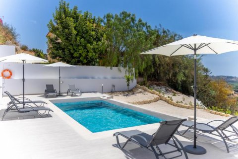 3 bedrooms Villa in Paphos, Cyprus No. 38160