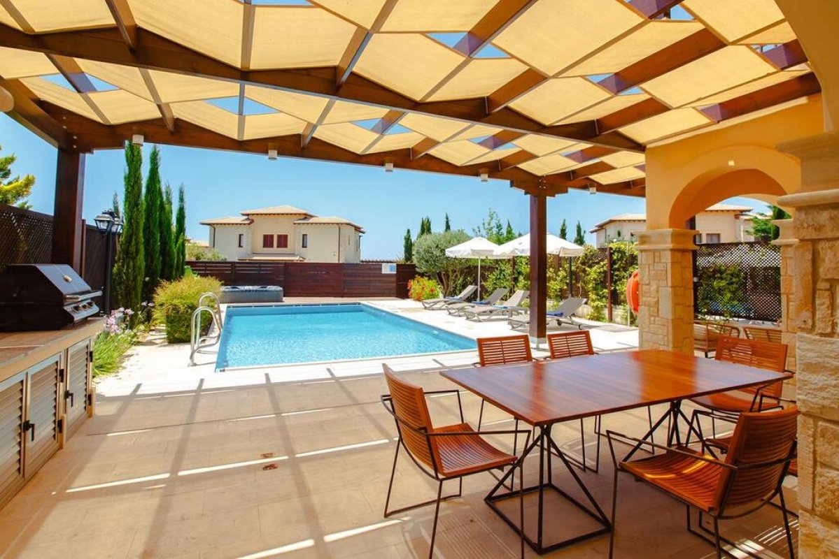 3 bedrooms Villa in Paphos, Cyprus No. 38159