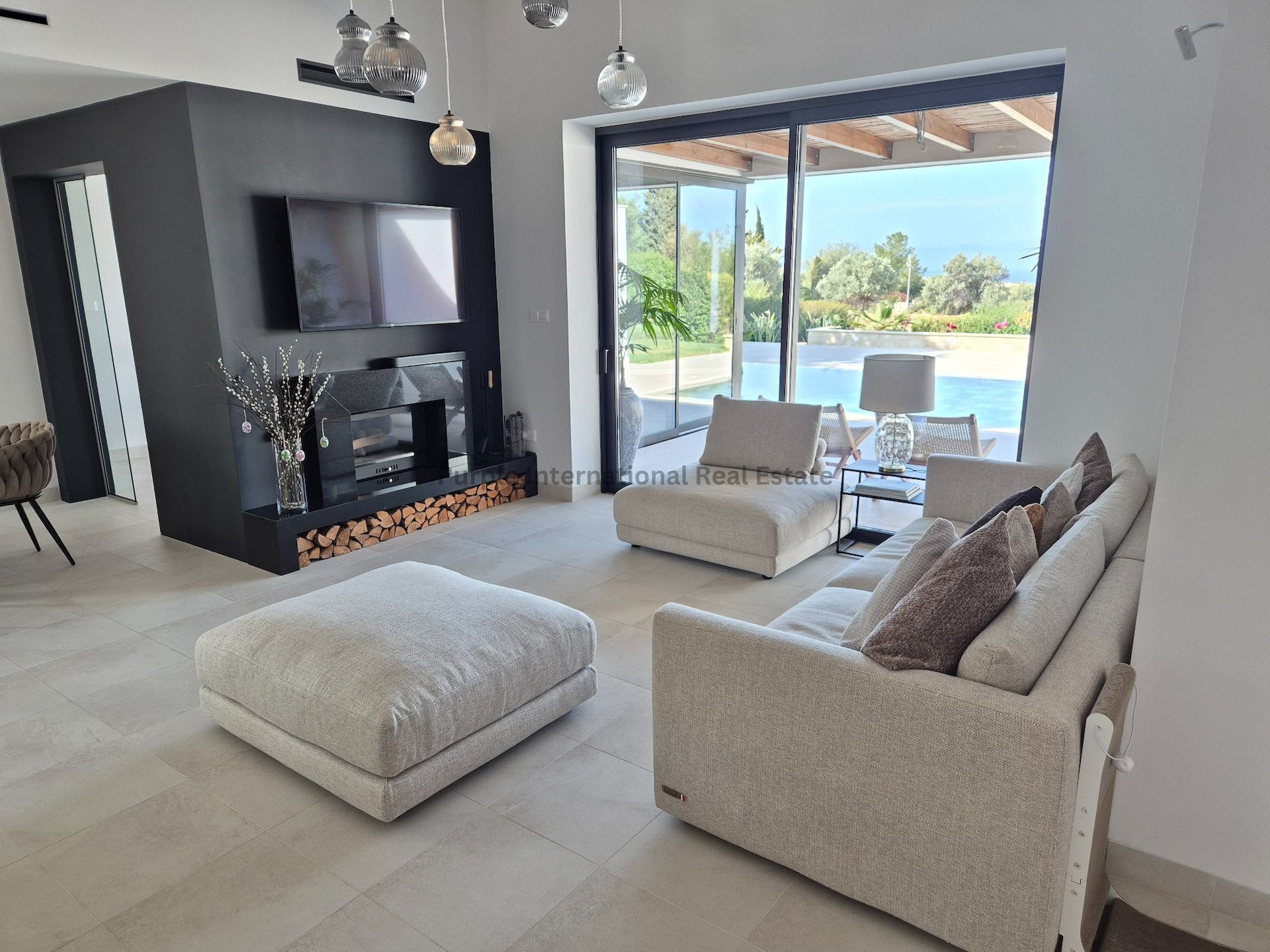Вилла с 4 спальнями в Aphrodite Hills, Куклия, Пафос, Кипр № 37571