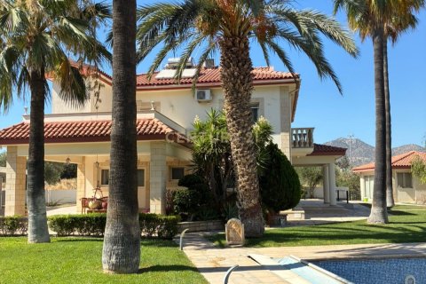 4 dormitorios Villa en Pyrgos, Limassol, Chipre No. 55390