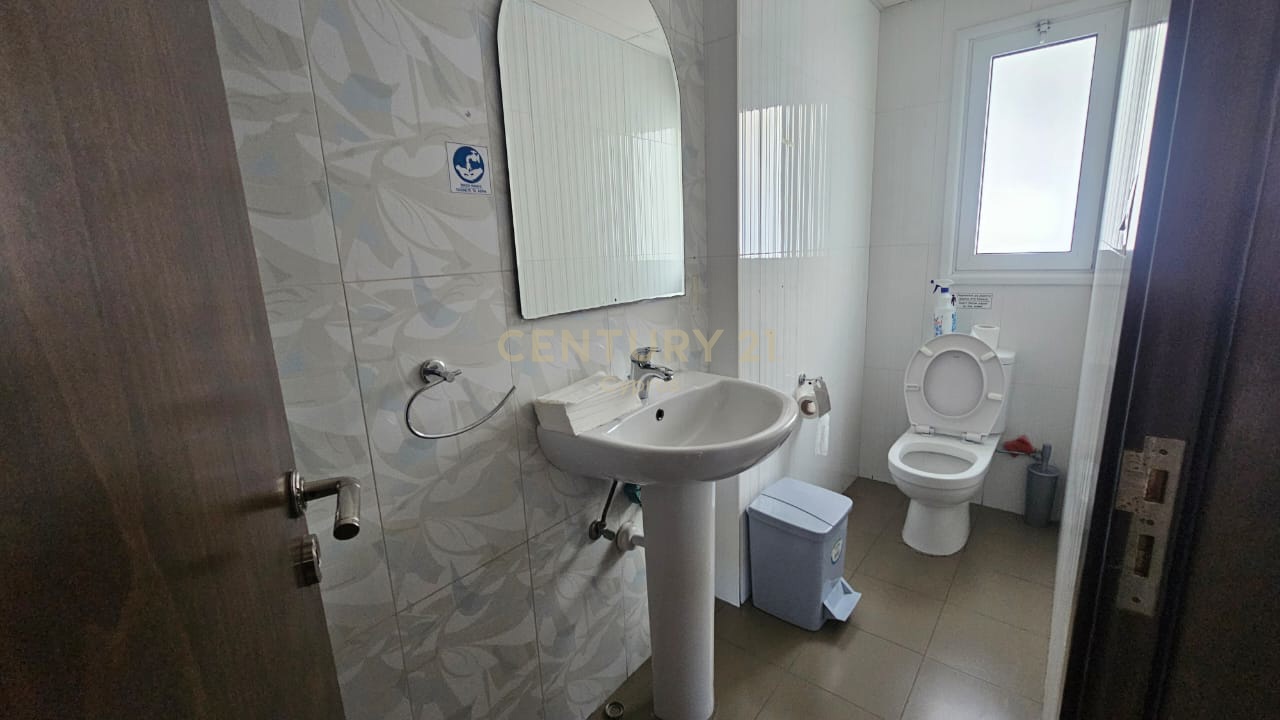 247m2 Bureau à Limassol, Chypre No. 54042