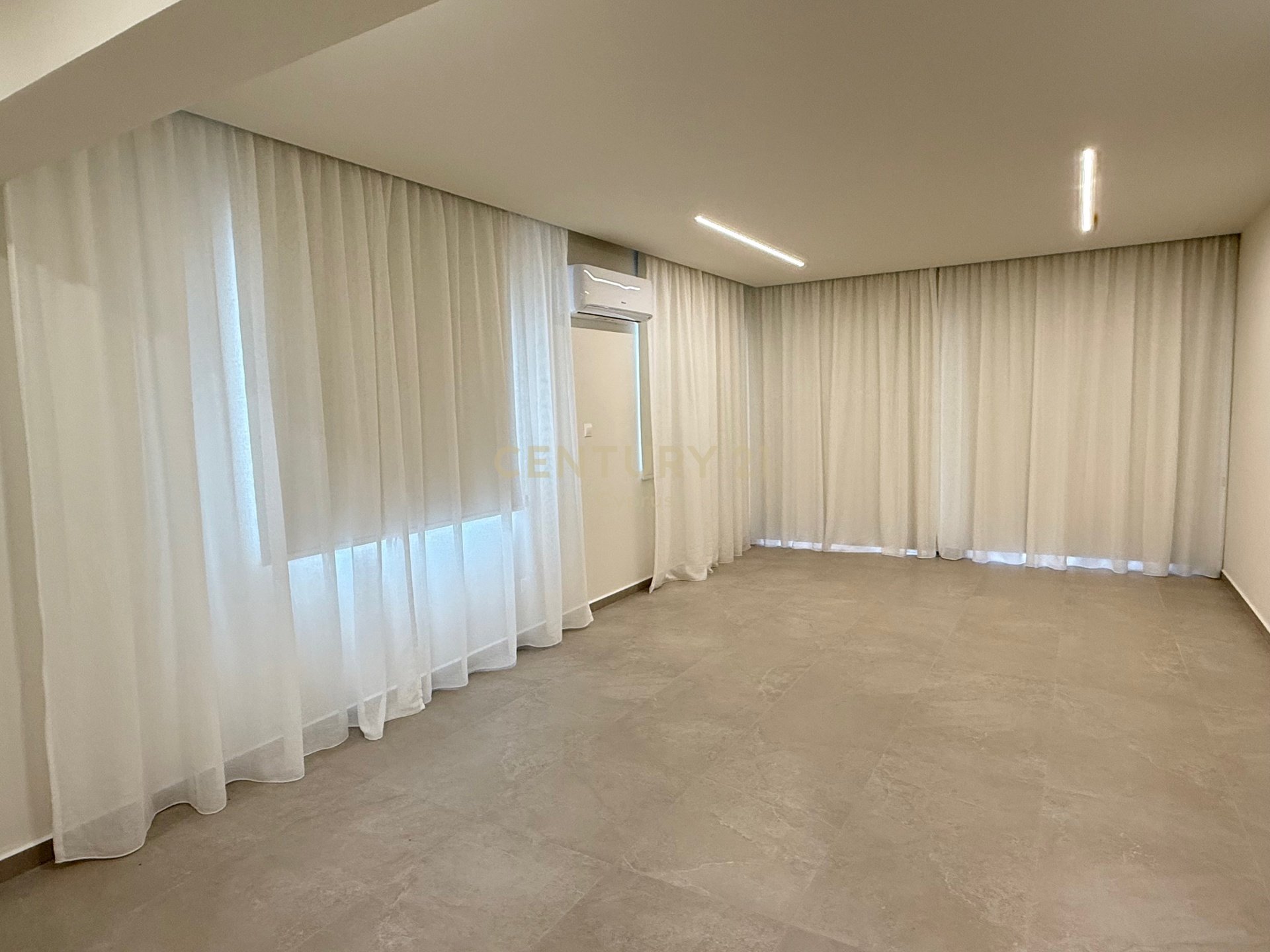 Квартира с 3 спальнями в Киссонерга, Пафос, Кипр № 54046