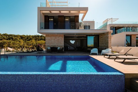 4 bedrooms Villa in Protaras, Ammochostos, Cyprus No. 7447