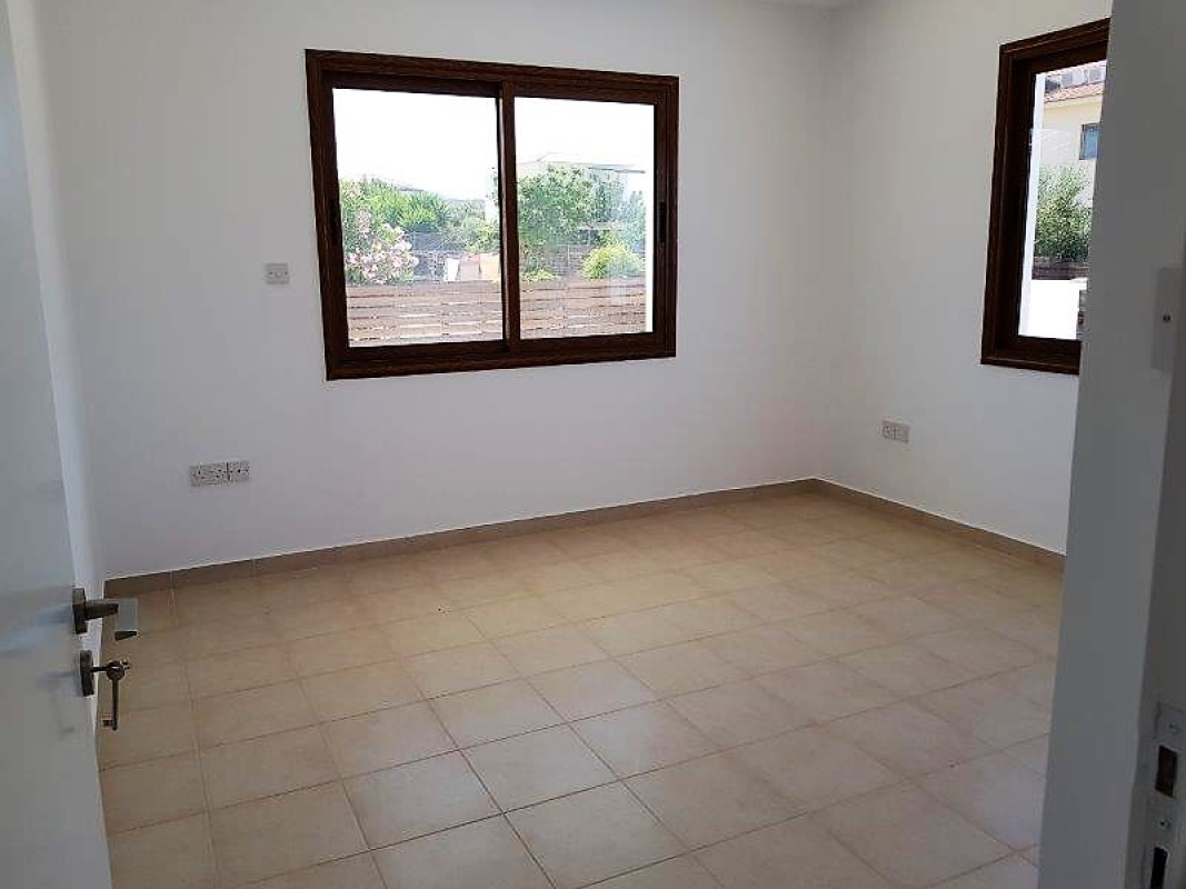 8 bedrooms Villa in Paphos, Cyprus No. 38471