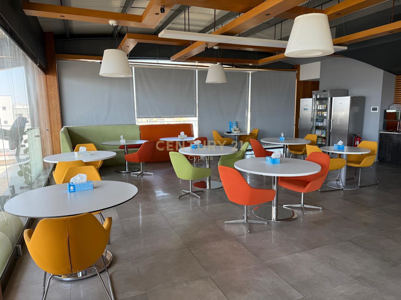 1100m2 Bureau à Agios Athanasios, Limassol, Chypre No. 55906