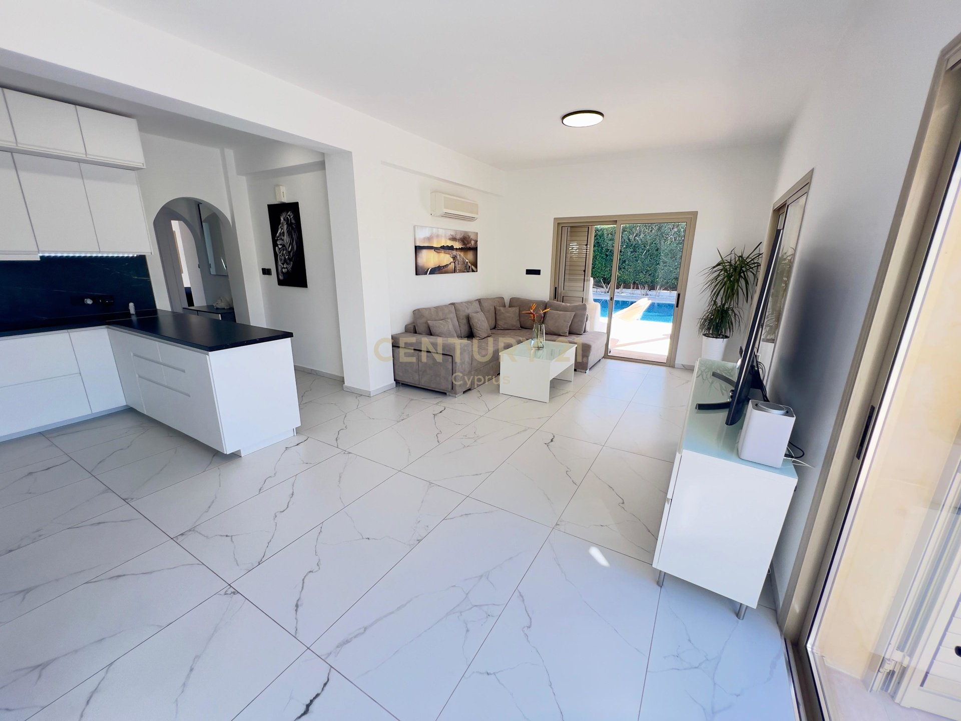 3 bedrooms Villa in Agios Georgios, Paphos, Cyprus No. 55905